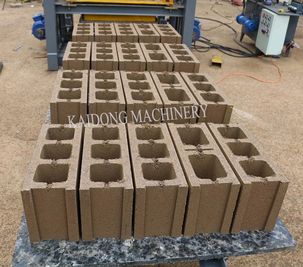China Factory Supply QT4-15 Interlocking Logo Bricks Making Machine Hollow Block Making Machine with Pump Bearing Gearbox