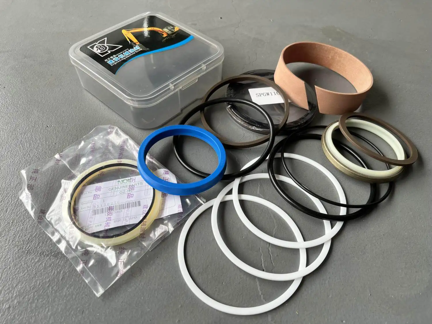 Huitong Excavator Spare Parts Hydraulic Seal Kits/Bucket Seal Kits for PC120-6 PC200-8 Excavators.