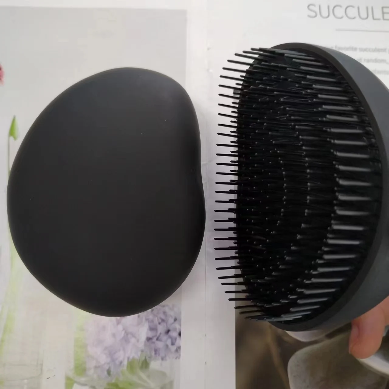 OEM Small egg Hair Brush sliver Wide Teeth Large Plastic Comb wholesale Detangling hair combs