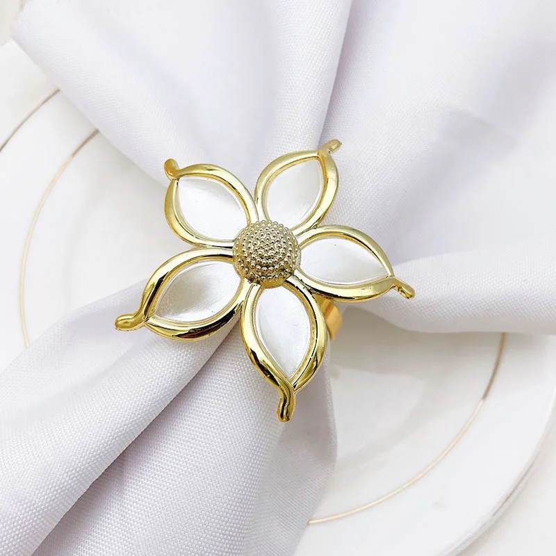 Gold Color Napkin Rings White Plastic Flower Napkin Buckles Serviette Holder for Wedding Party HWF34