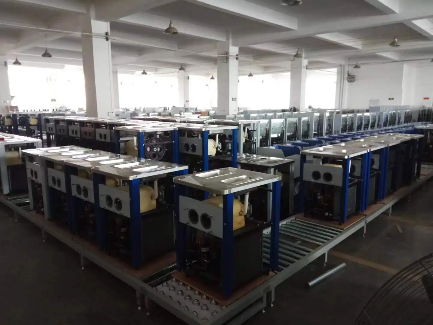 New Arrival ice pack making machine 3 Flavors ice-cream machine  Stainless Steel portability ice cream freezer