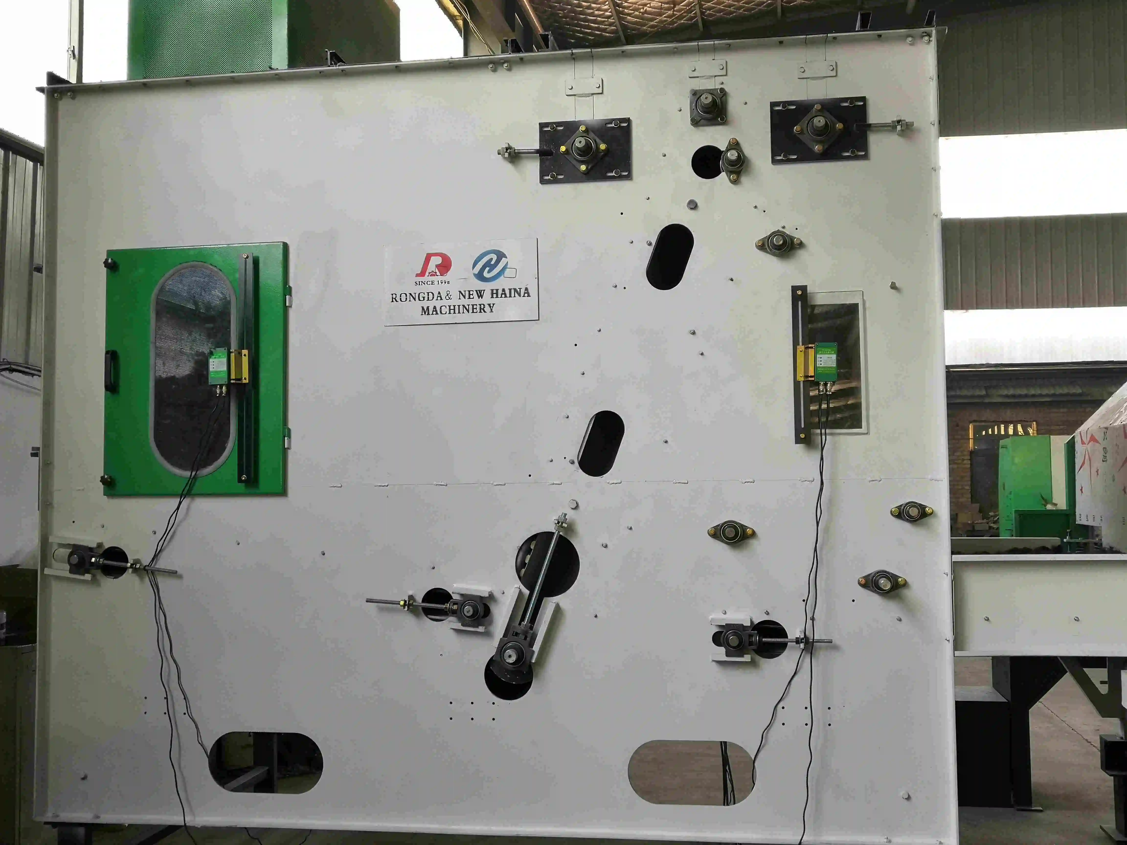 Needle punching glass fiber felt needle loom non-woven production line carding machine