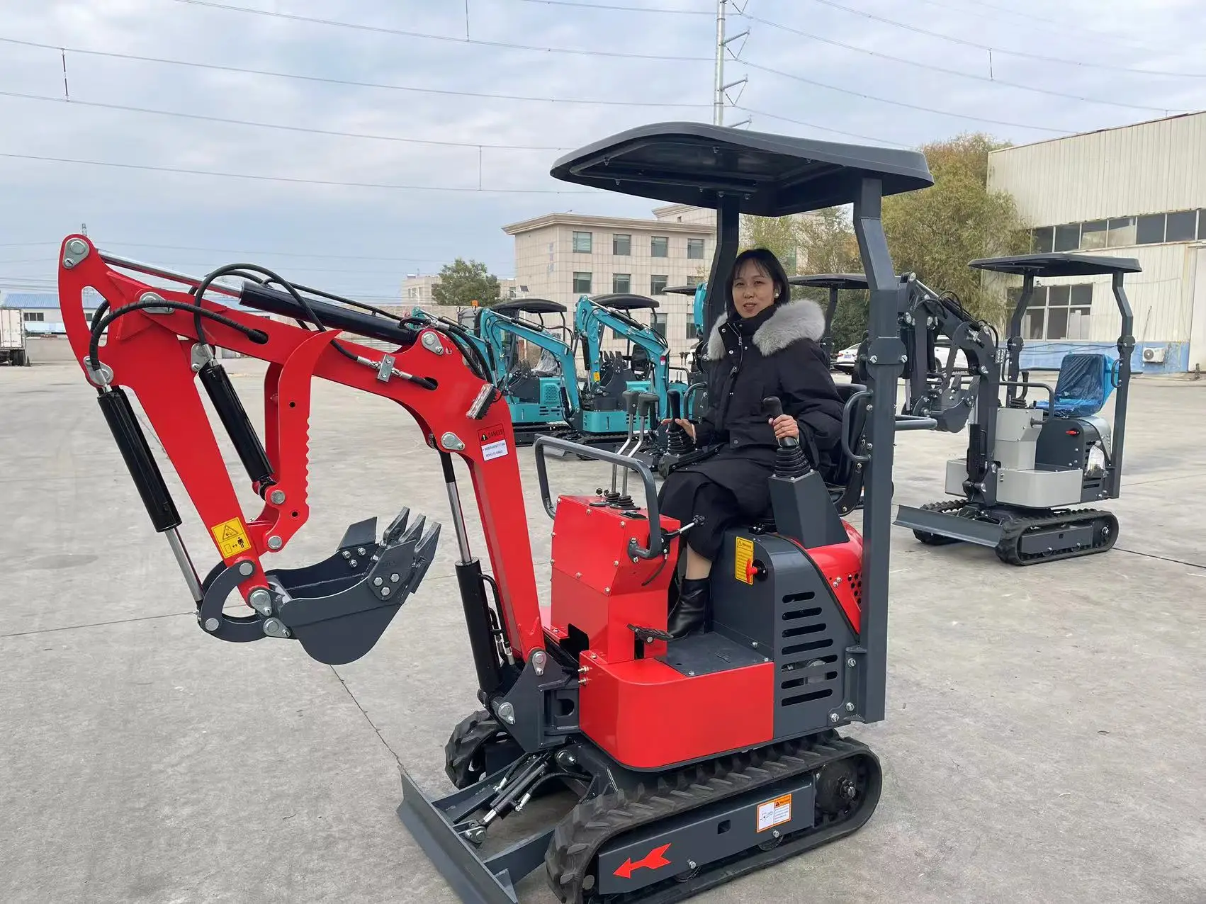 Cheap 1Ton Diesel Engine Crawler Excavator Used Track Shoe for Garden and Mountain Construction for Sale