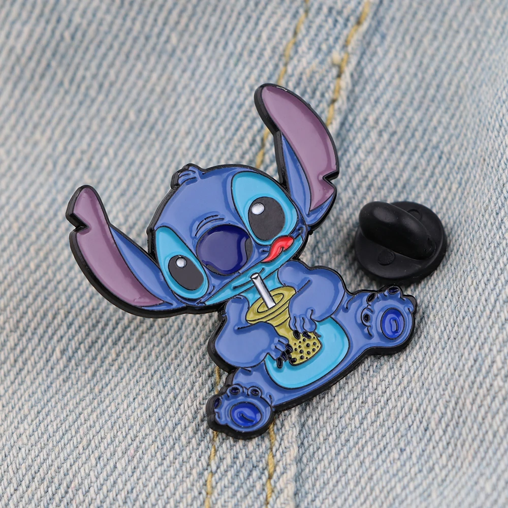 YQ560 Cute Stitch Enamel Pins Blue Alien Monster Brooch Cartoon Icons Badge for Bags Denim Collar Lapel Pin Jewelry Gift