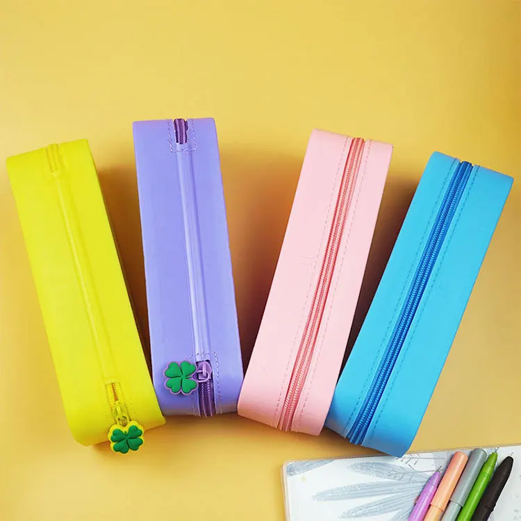 
2021 new style cute pop fidget pencil case with rainbow tie dye color,silicone puhs bubble popper fidget pen bag. 