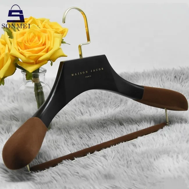 men suit hangers.jpg