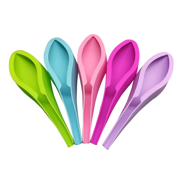 Outdoor Travel Female Urination Device Portable Female Urinal Silicone Female Urine Device