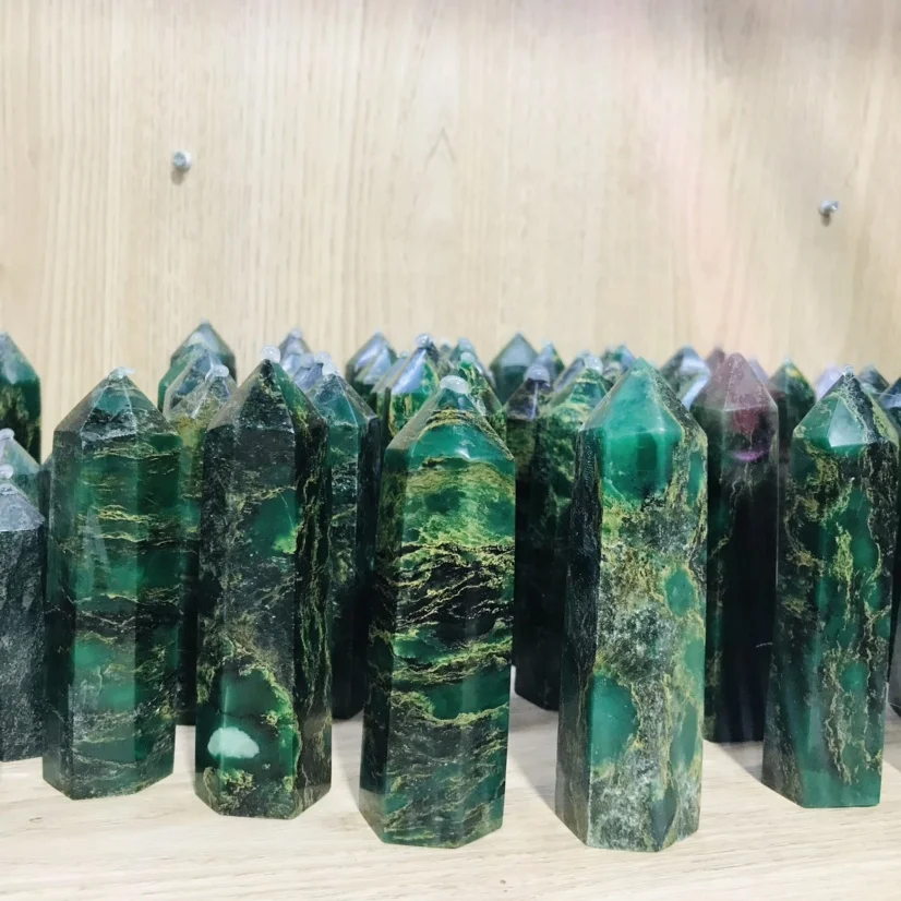 Wholesale natural crystal emerald wand point folk crafts crystal quartz tower for home decoration