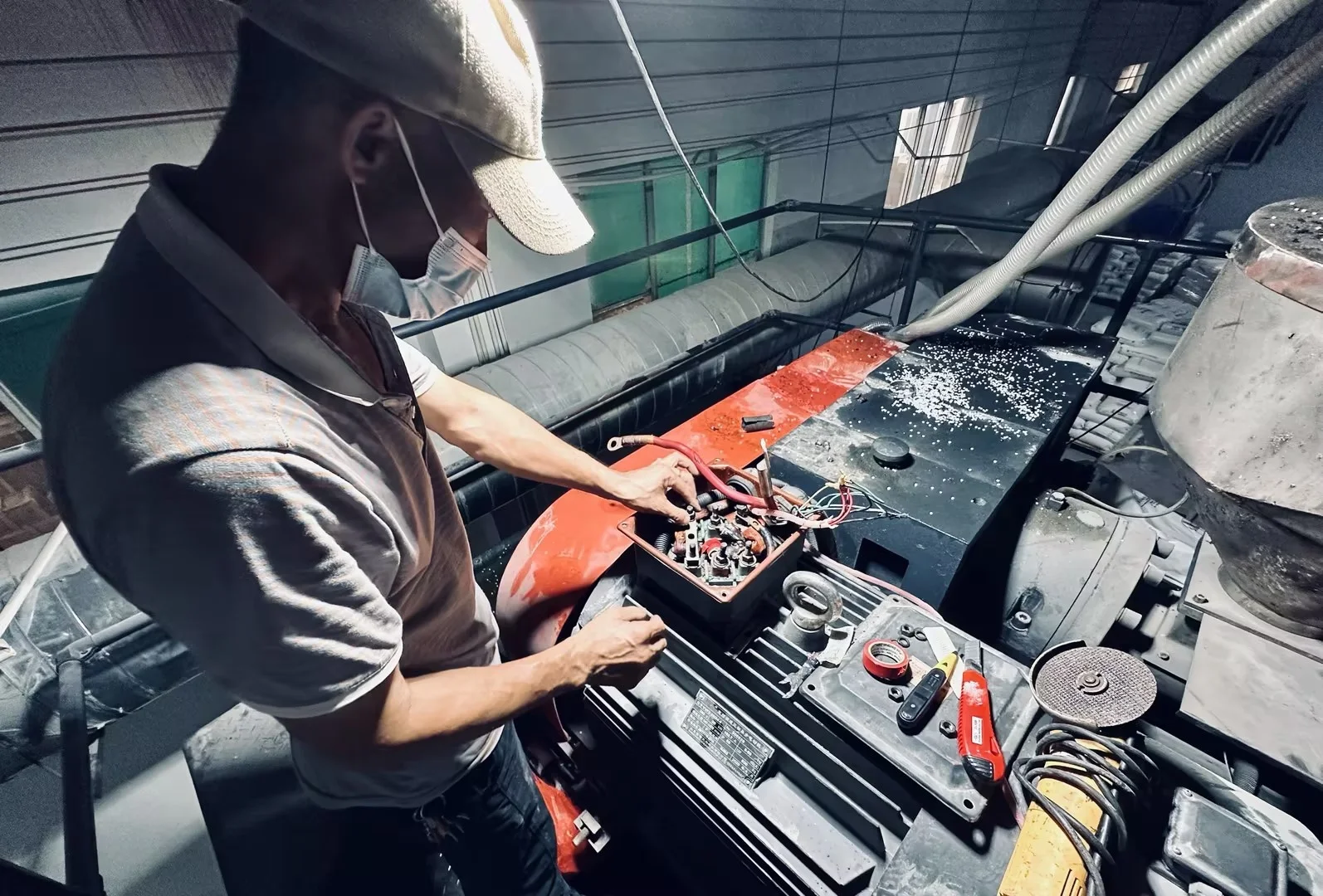 China Manufacturer Pool Filters Pool Pump Combo Wholesale Plastic Pool Sand Filter With Pump Combo