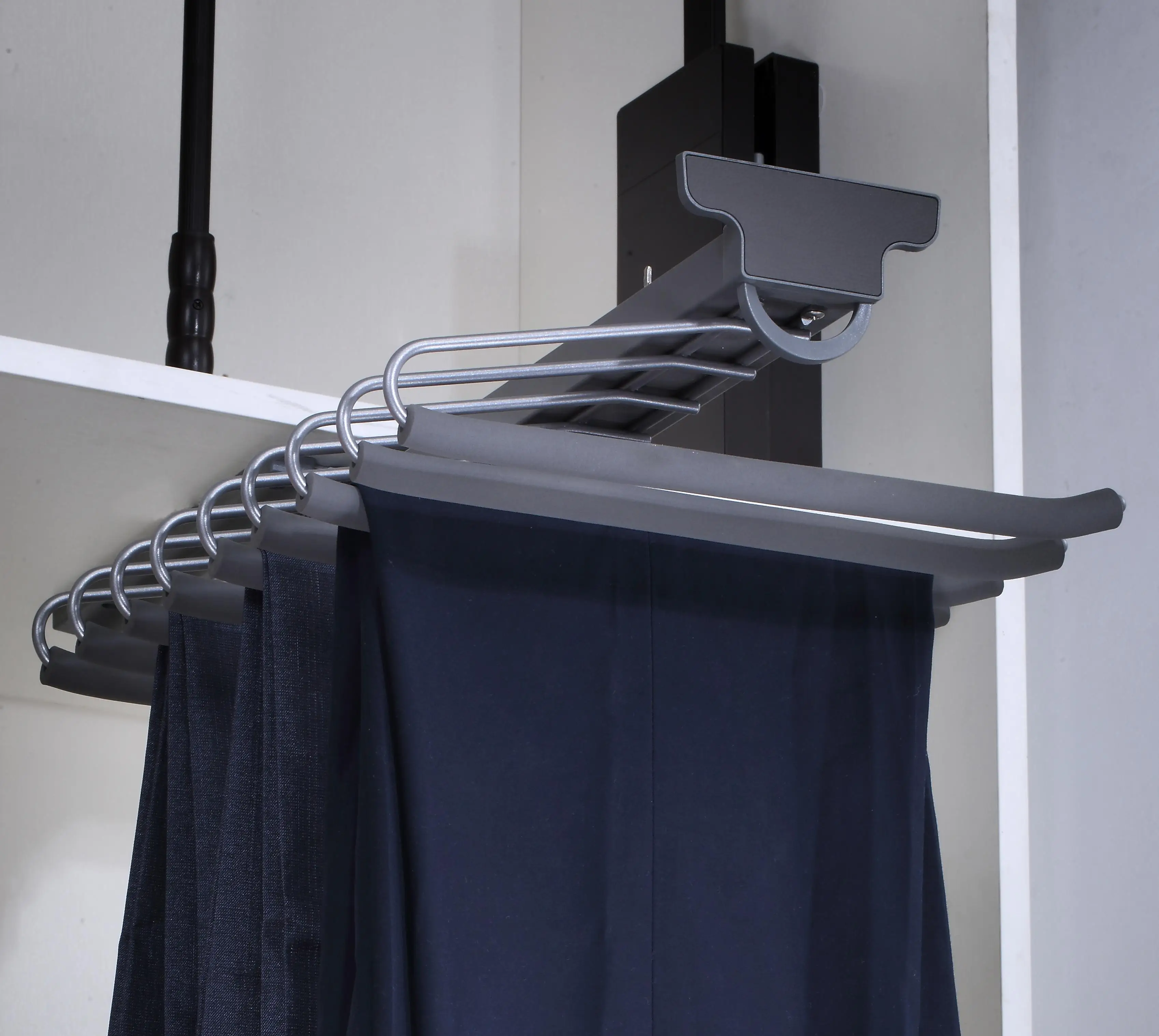High Quality Wardrobe Accessories Soft Closing Top Mounted Trousers Rack