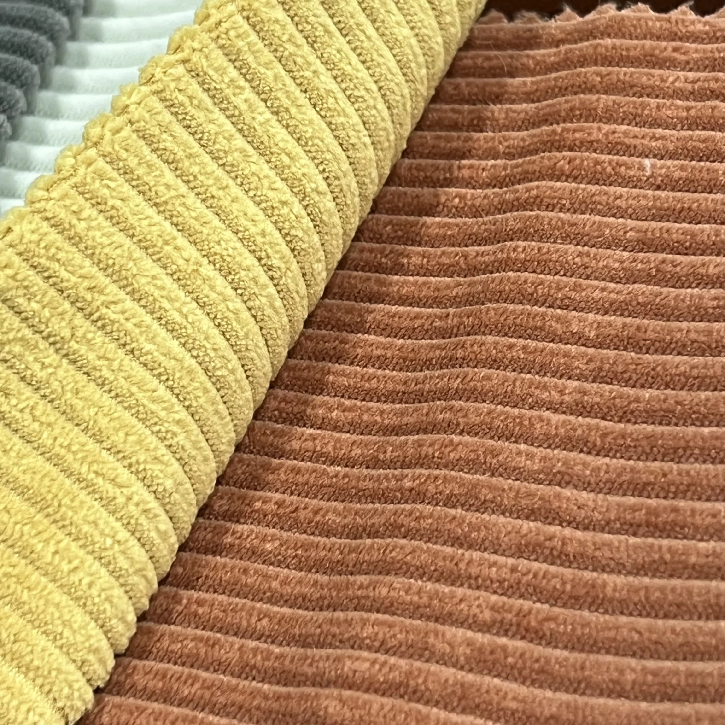 Factory Direct Home Textile 4.5 Corduroy Fabric Upholstery Breathable Woven Dyed for Sofa Furniture and Bags