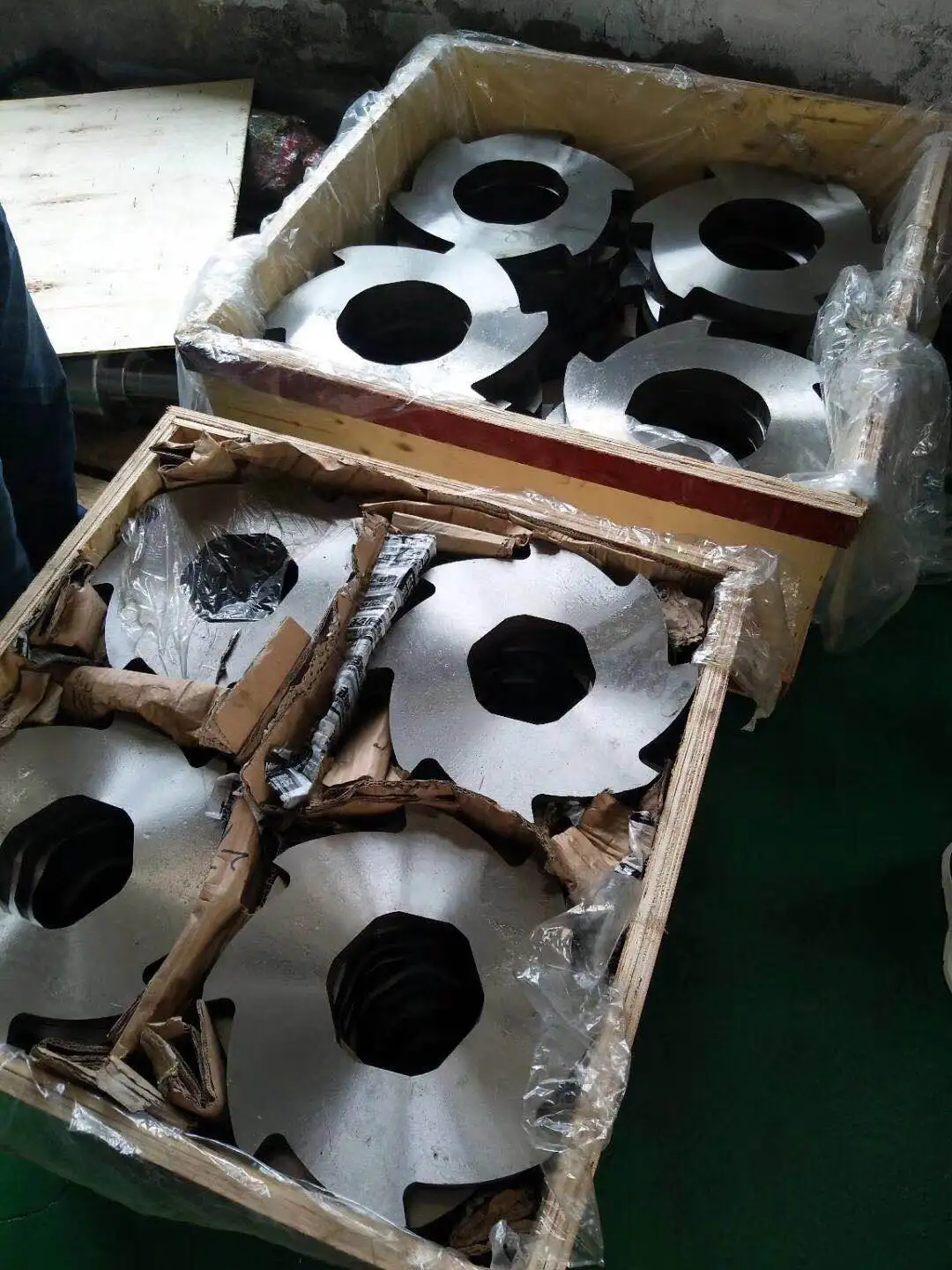 
factory Oem H13 Out diameter 350MM metal shredder blade <a href=