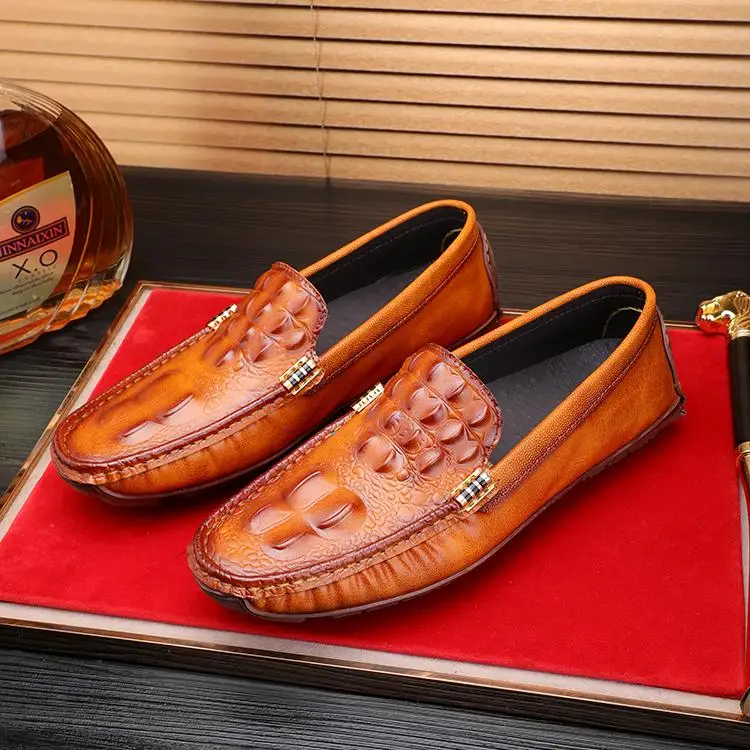 Wholesale Italian famous brand mens designer sneakers shoes 1:1 male high quality luxury shoes