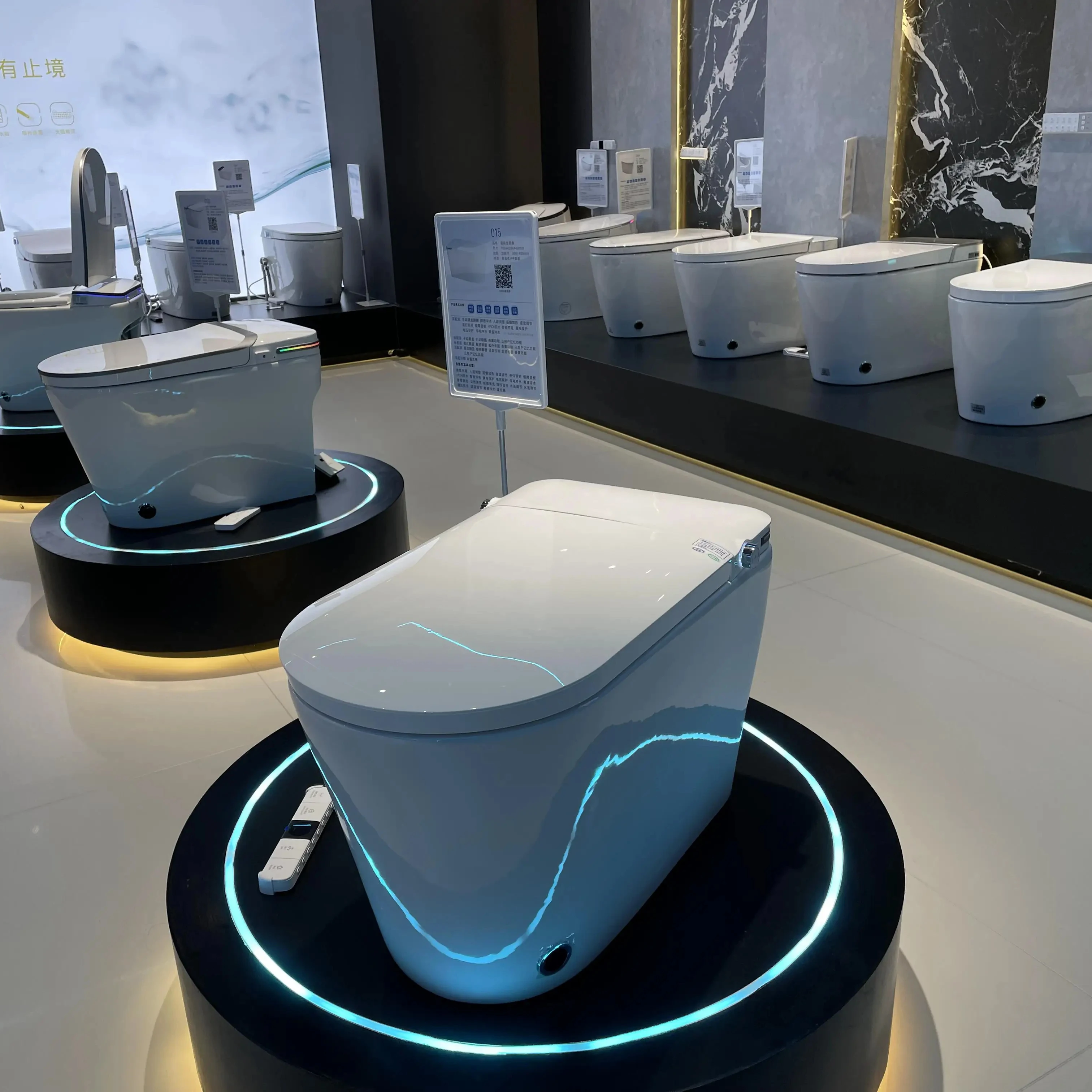 Smart Intelligent Toilet Smart Bidet Wc Toilet New Design