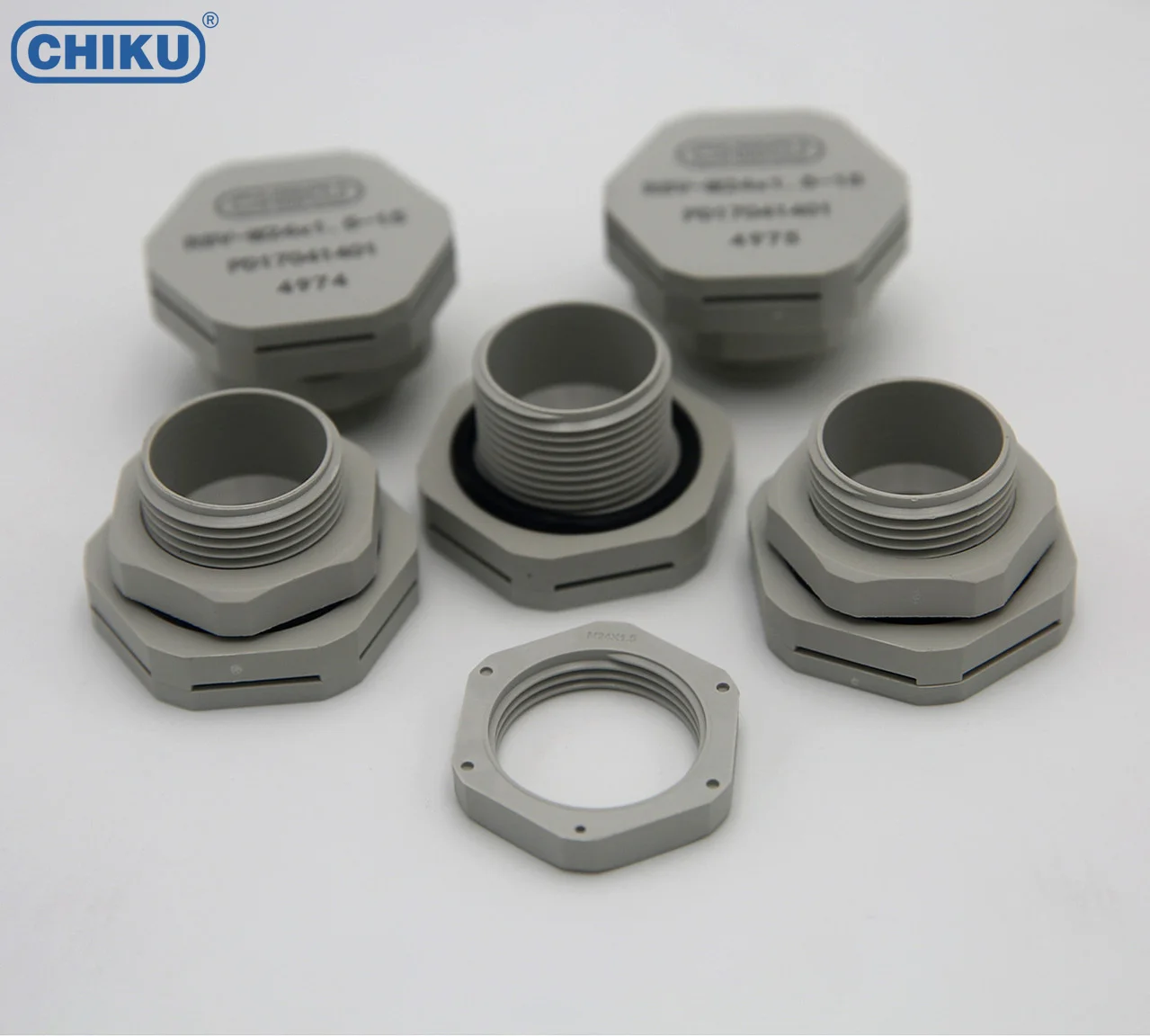 Plastic Pressure Air Vent Plug PTFE Membrane IP68 Screw Vent Valve Black Plug in Breathable Vent for Chemical Packaging