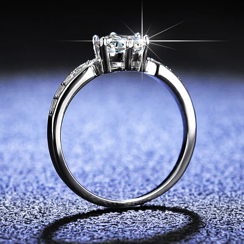 Factory Wholesale Six Prong D Color Moissanite Jewelry 1Carat 925 Sterling Silver Fine Jewelry Moissanite Diamond Ring for Women
