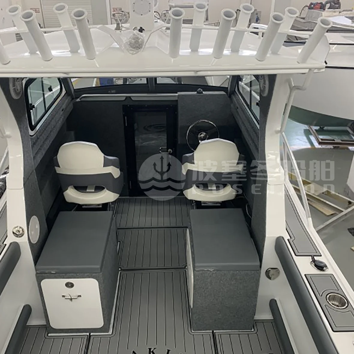 7.5m Middle-size Cabin Cruising Yacht Watercraft Speed Boat for Leisure