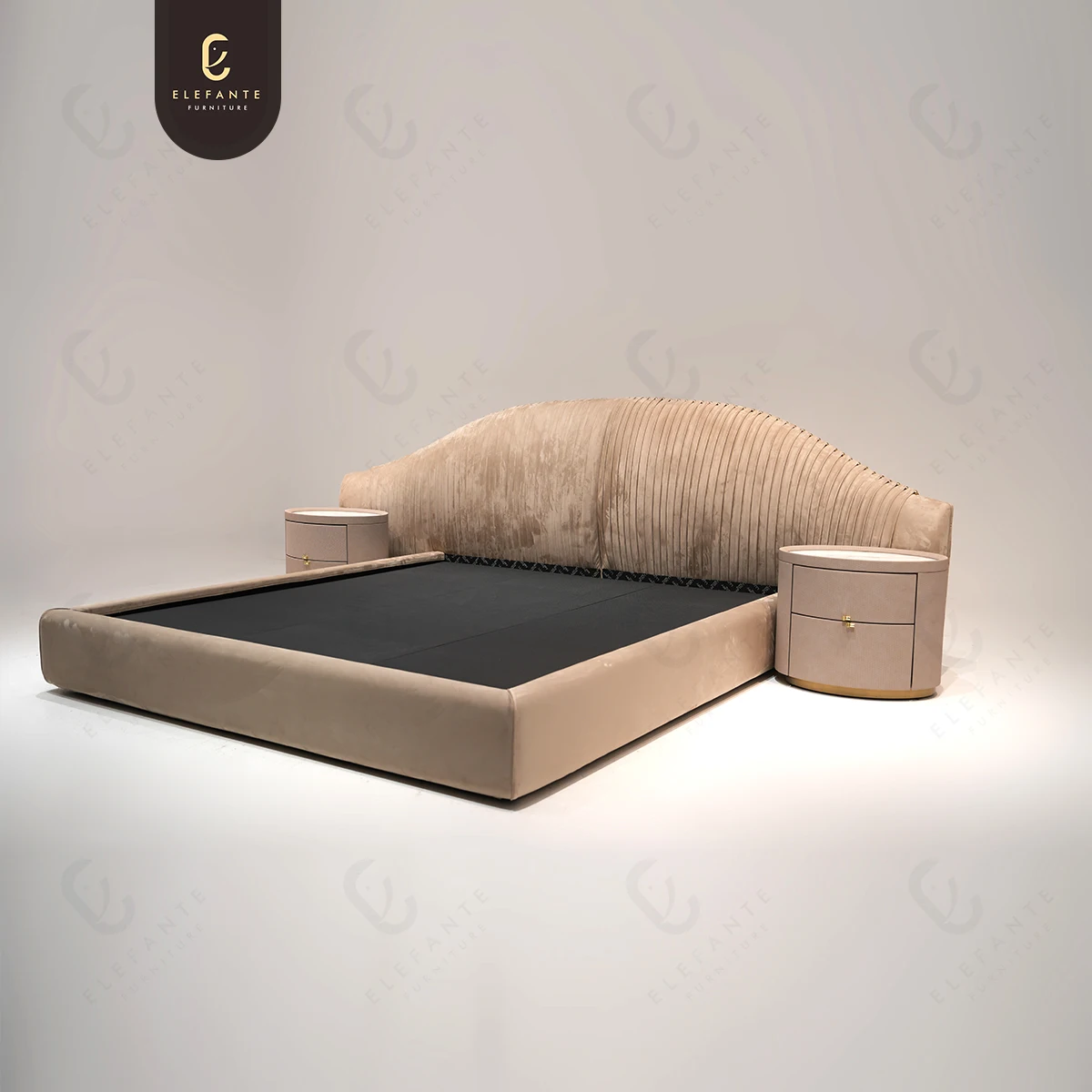 2024 Latest Italian Designer Luxury Double Bed Modern Soft Leather Queen King Size Bed for Bedroom Furniture Set