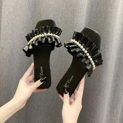 cheap wholesale 2022 Summer New Fashion Women Outer Wear Roman Dames Slippers Women Pearl Lace Square Head Sandals And Slippers