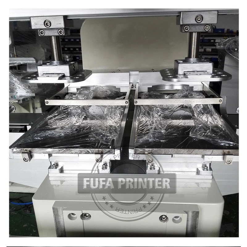 Economy 2 Color Ink Cup Tampo Printing Machine with Shuttle Working table / auto cleaning pads