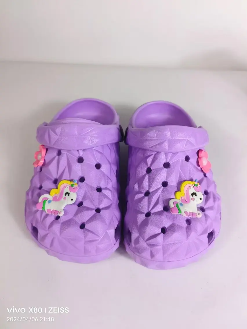 TK hot sell Unisex hole shoes Hot Sell Factory direct sales Outdoor beach summer men garden shoe sandals Clog shoes for children