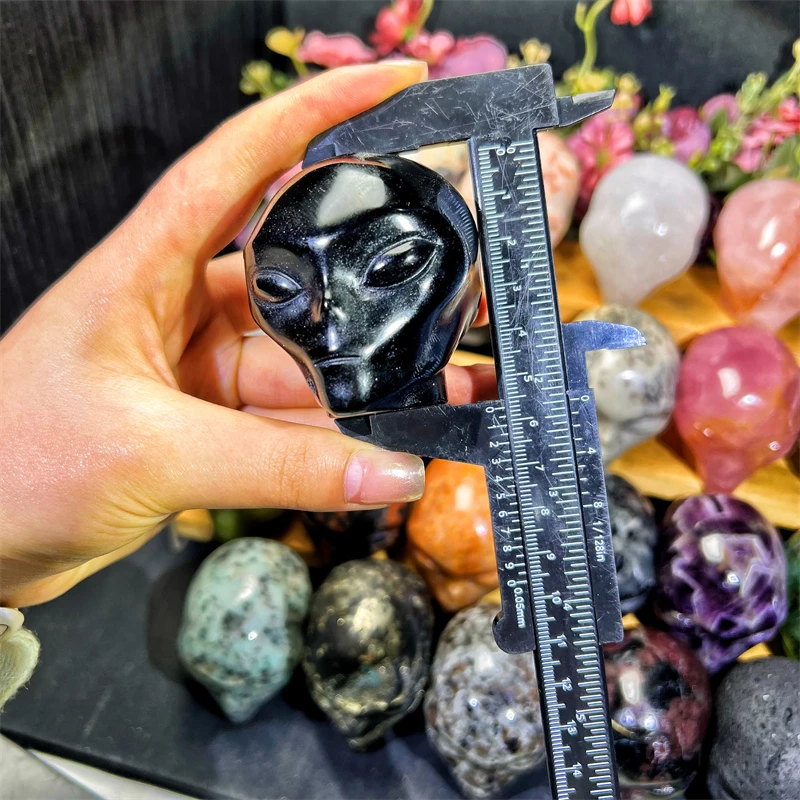 Kindfull Wholesale Beautiful  5.5CM Polished Crystal Mix Materials Alien Head for Sale