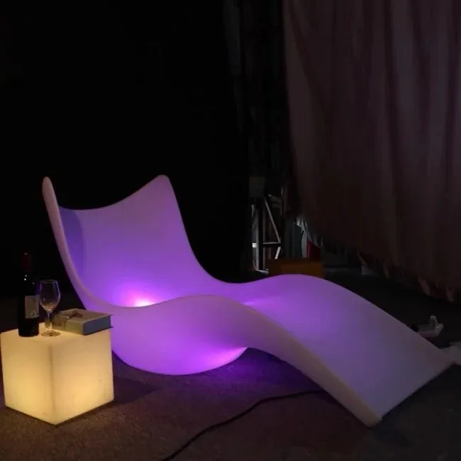 Outdoor garden furniture plastic beach lounge pool chair with LED light 16 colors recliners sun loungers