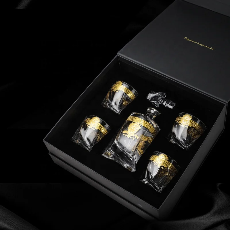 Fashioned 800ml Large Capacity Lead Free Crystal Clear Glass Whiskey Decanter Set with 4 Whisky Glasses in Premium Gift Box
