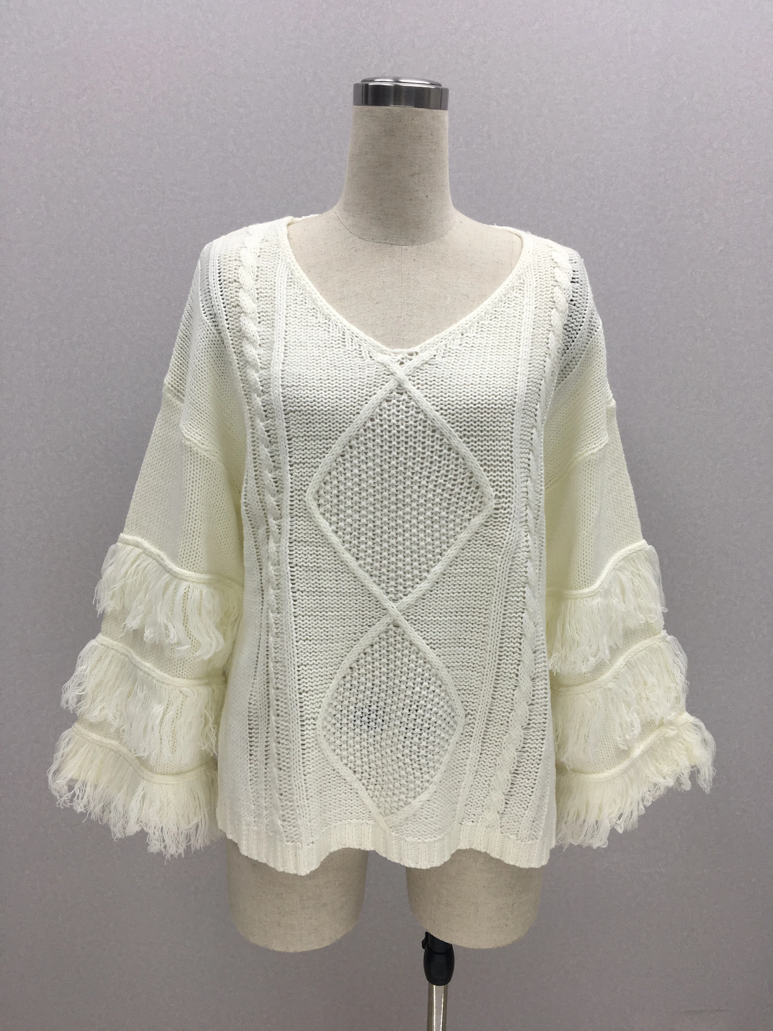 
New Style Woman Fringe Sweater 