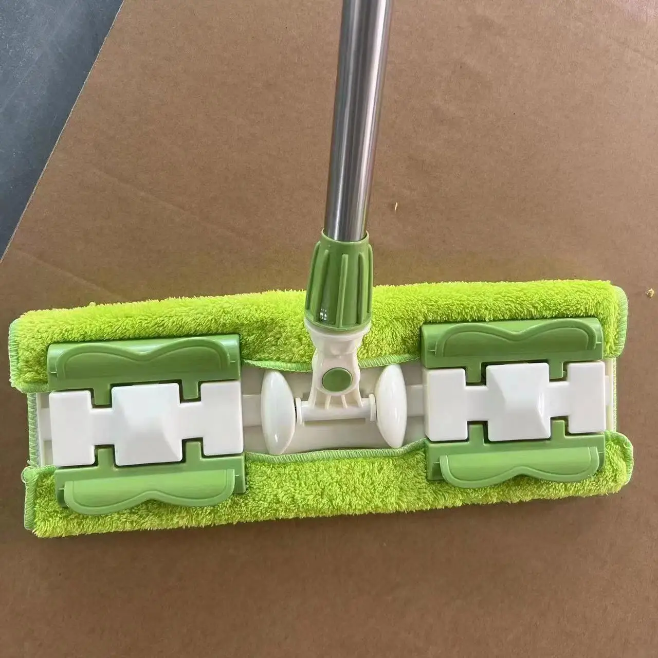 Factory wholesale direct sale of high quality flat mop with cloth mop magic flat mop