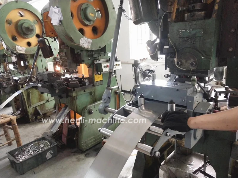 2019 hot sale metal strip automatic roller feeder machine for stamping press to produce automobile accessories