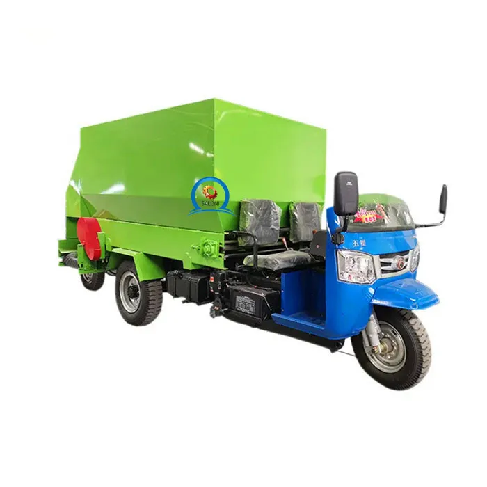 Cow Foreage Spreader Cattle Feed Spreader Mobile Cattle Feed Making Machine