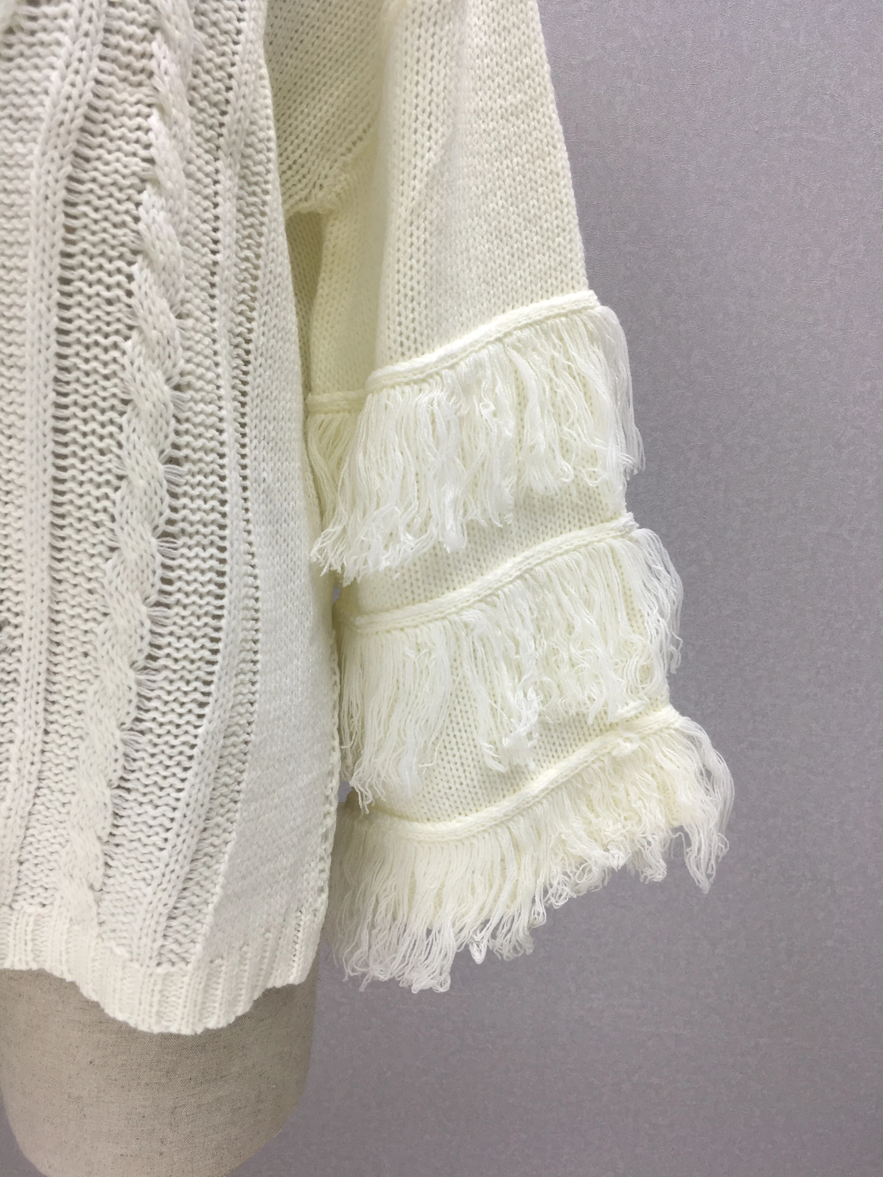 
New Style Woman Fringe Sweater 