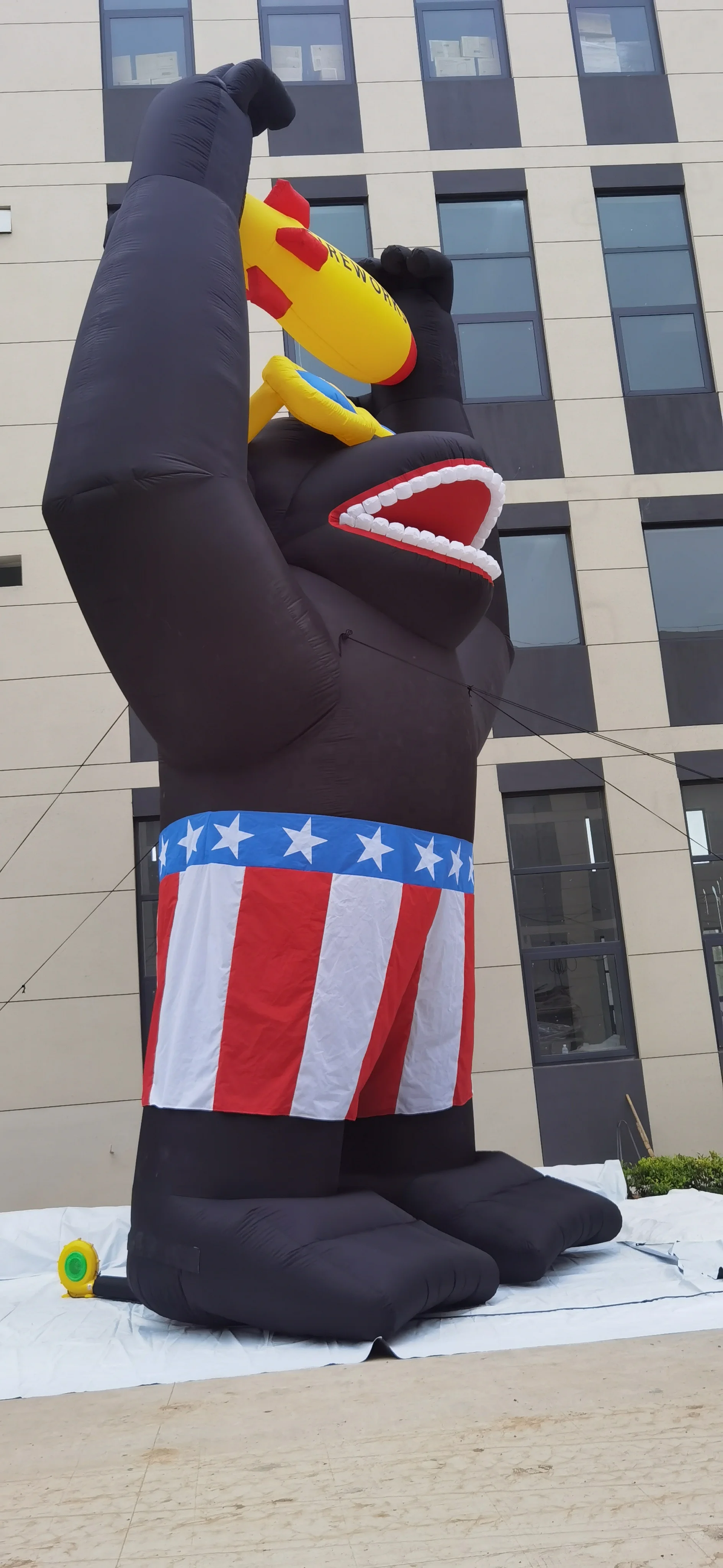 Inflatable gorilla advertising model factory customized inflatable model