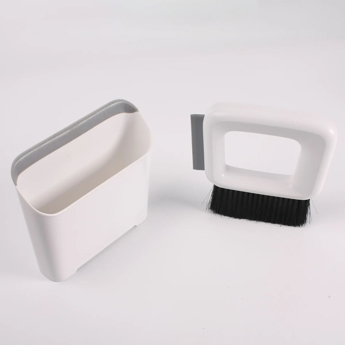 high quality cheap windproof mini desktop clean portable plastic mini broom and dustpan