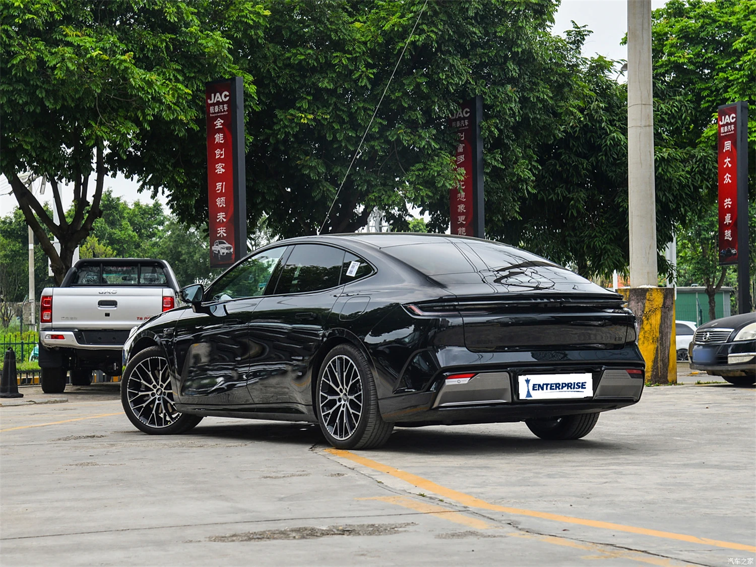 Hot-Sale Cheap Geely Galaxy E8 New Electric Vehicles Long Range Pro Galaxy E8 Max Import From China EV Cars Adults Vehicle