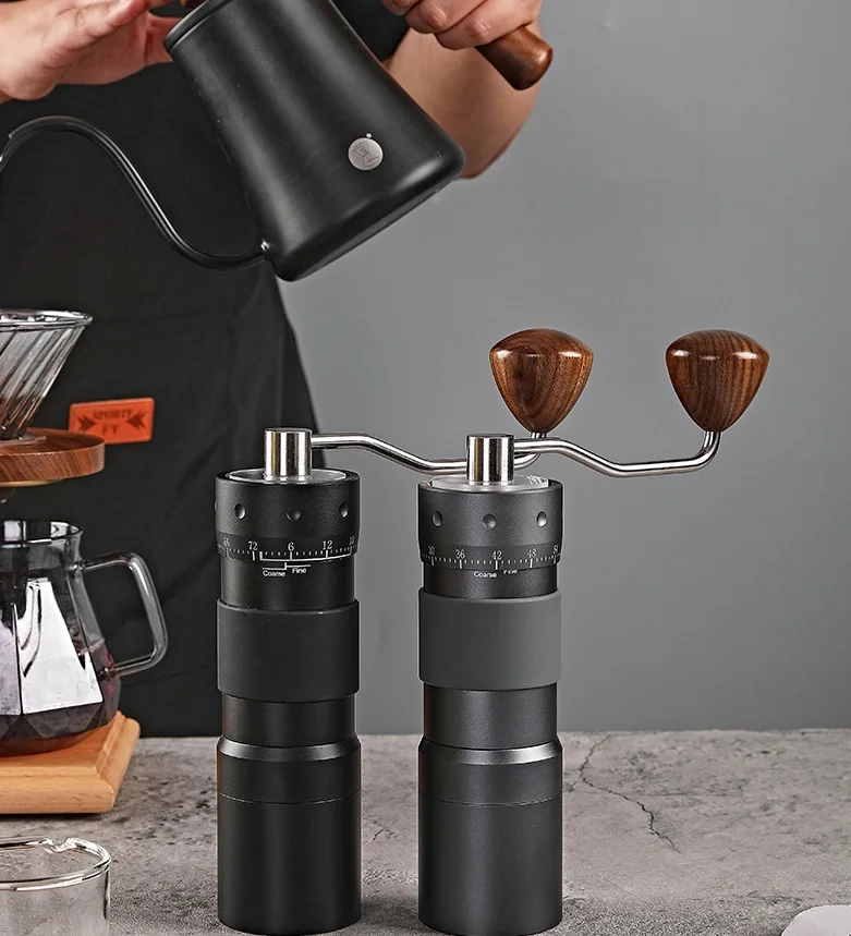 Маленькая портативная ручная кофемолка из нержавеющей стали