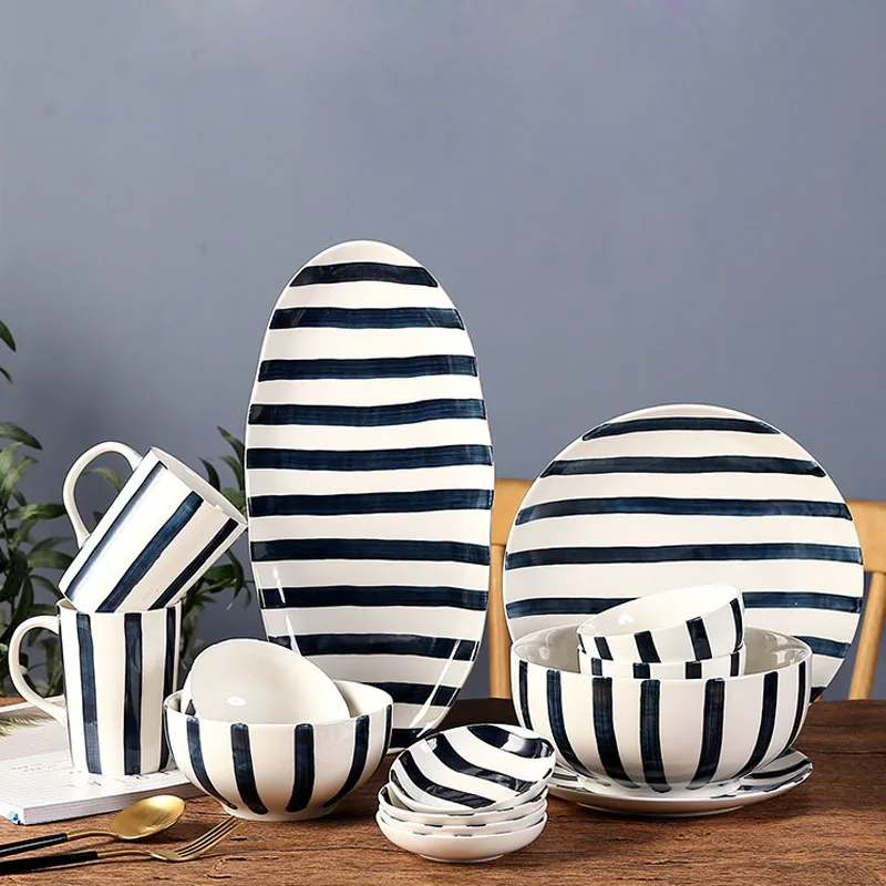 wholesale chinese round blue and white small porcelain plate and bowl set for eating rice