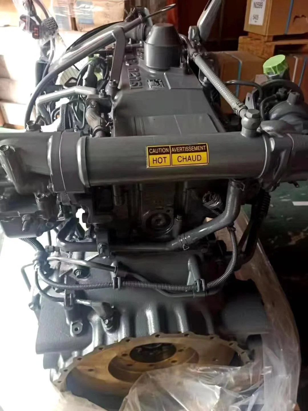 In stock 133kw 4 cylinders Isuzu diesel engine 4HK1