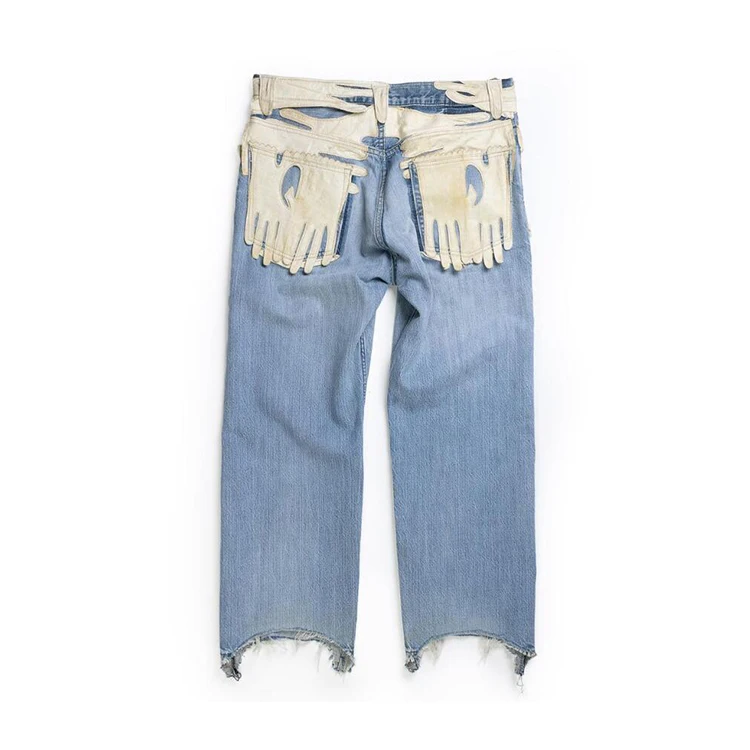 Мужские джинсы с нашивками