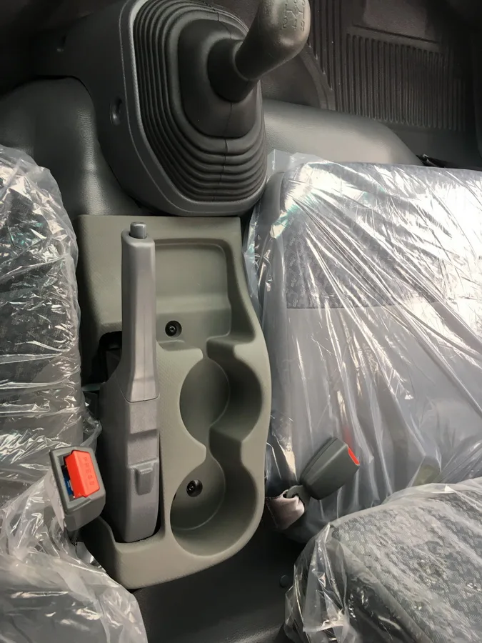 Isuzu K600 cabin chassis with 4kh1 engine 2999cc