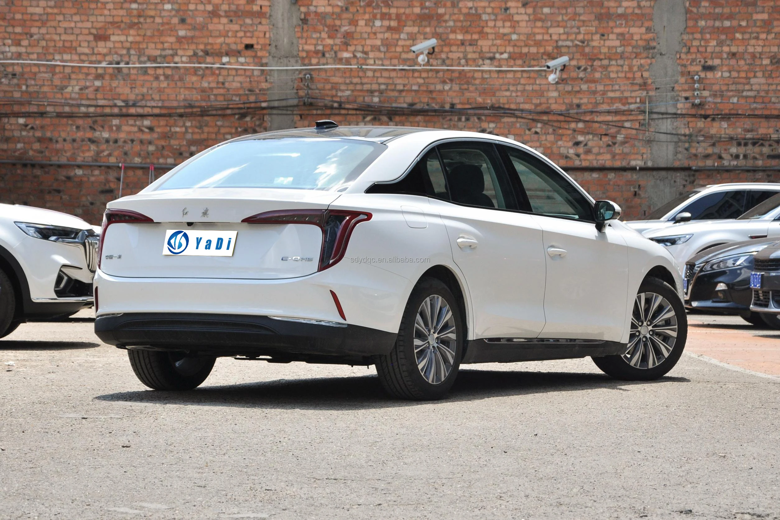 2023 Hongqi Luxury Car pure electric range of 620 kilometers new car Ev Auto Vehicles honqi qm5