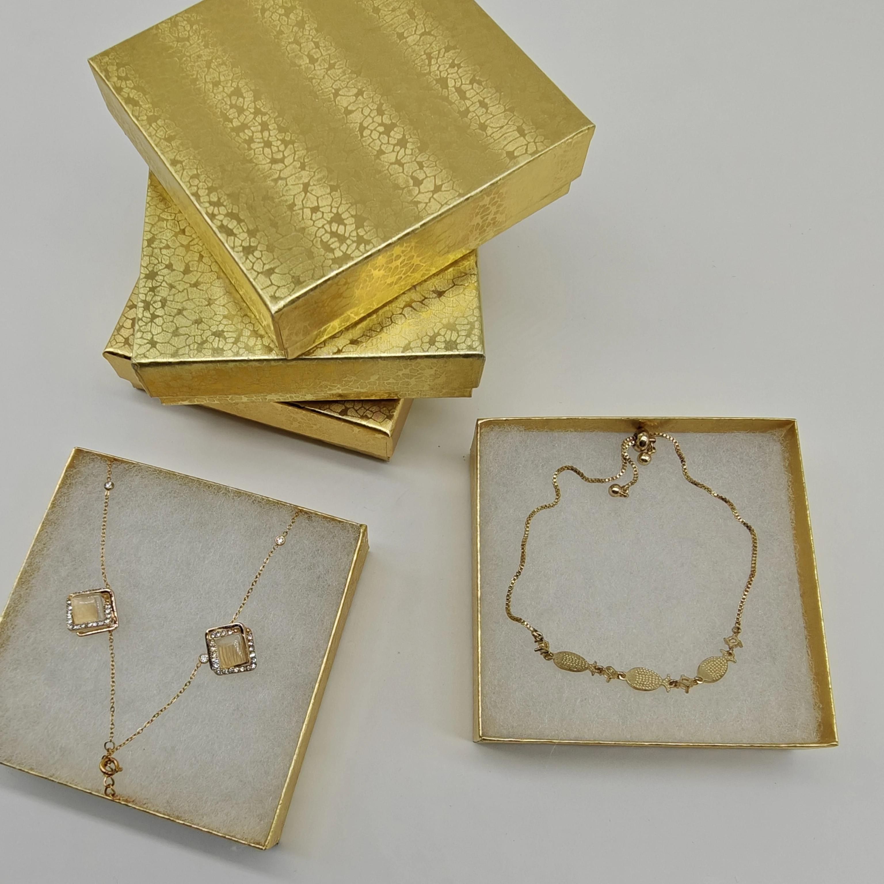 L #33 Luxury Gold Foil Cotton Filled Box Cardboard Small Packing Sustainable Jewelry Packaging Necklace Bracelet Boxes Gold Box