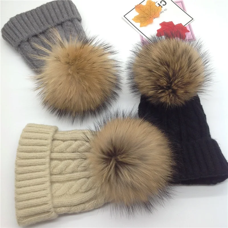 Wholesale Fashion Warm Hat Real Fur Pompom Ball Kids Acrylic Knitted Hat Adult Kids Winter Beanie Hats With Snap Pompom