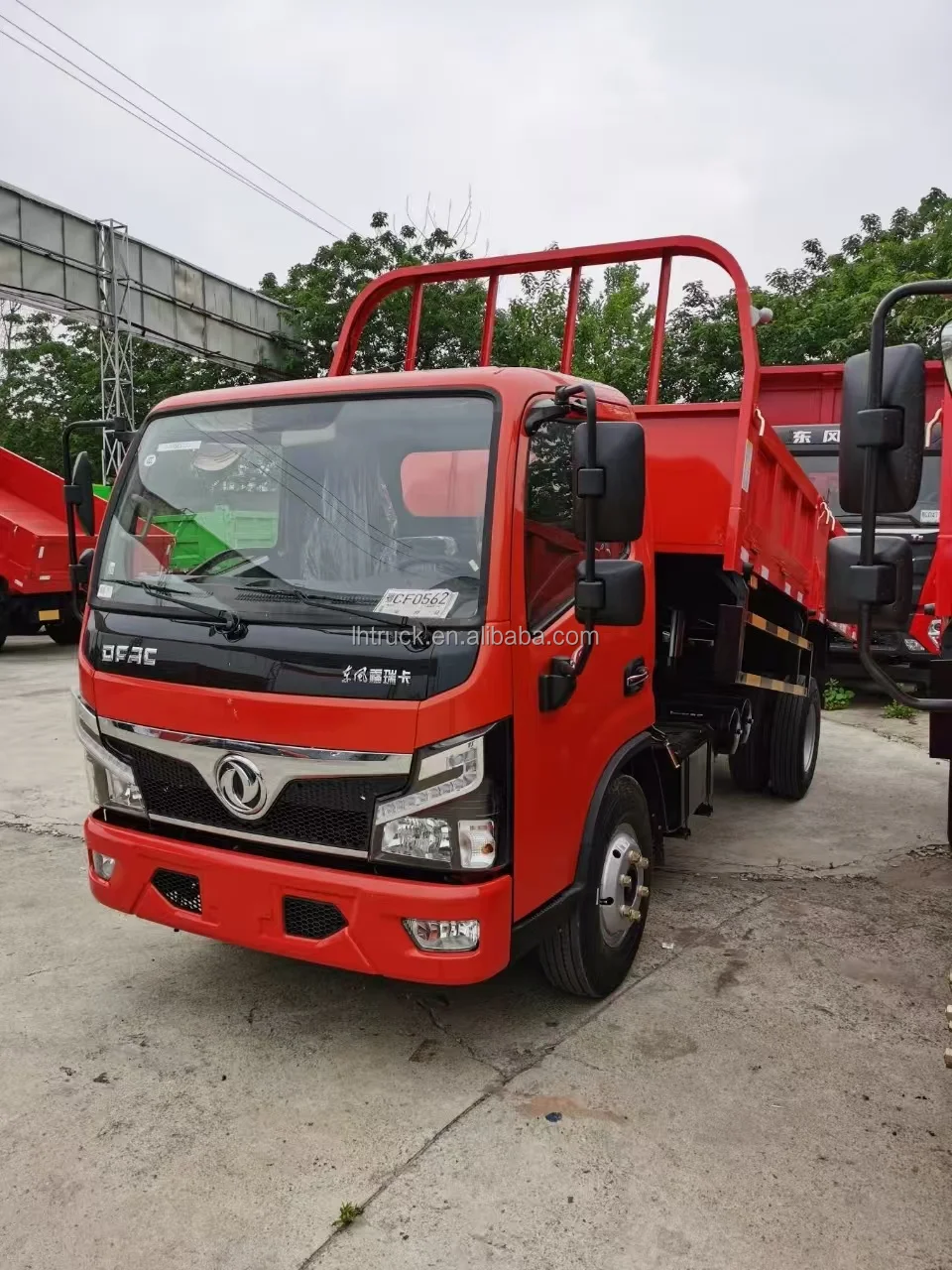 Chinese  Factory Direct Sales  4X2 Dongfeng High Quality Dump Truck  Mini 5 Ton Small Light Tipper Truck