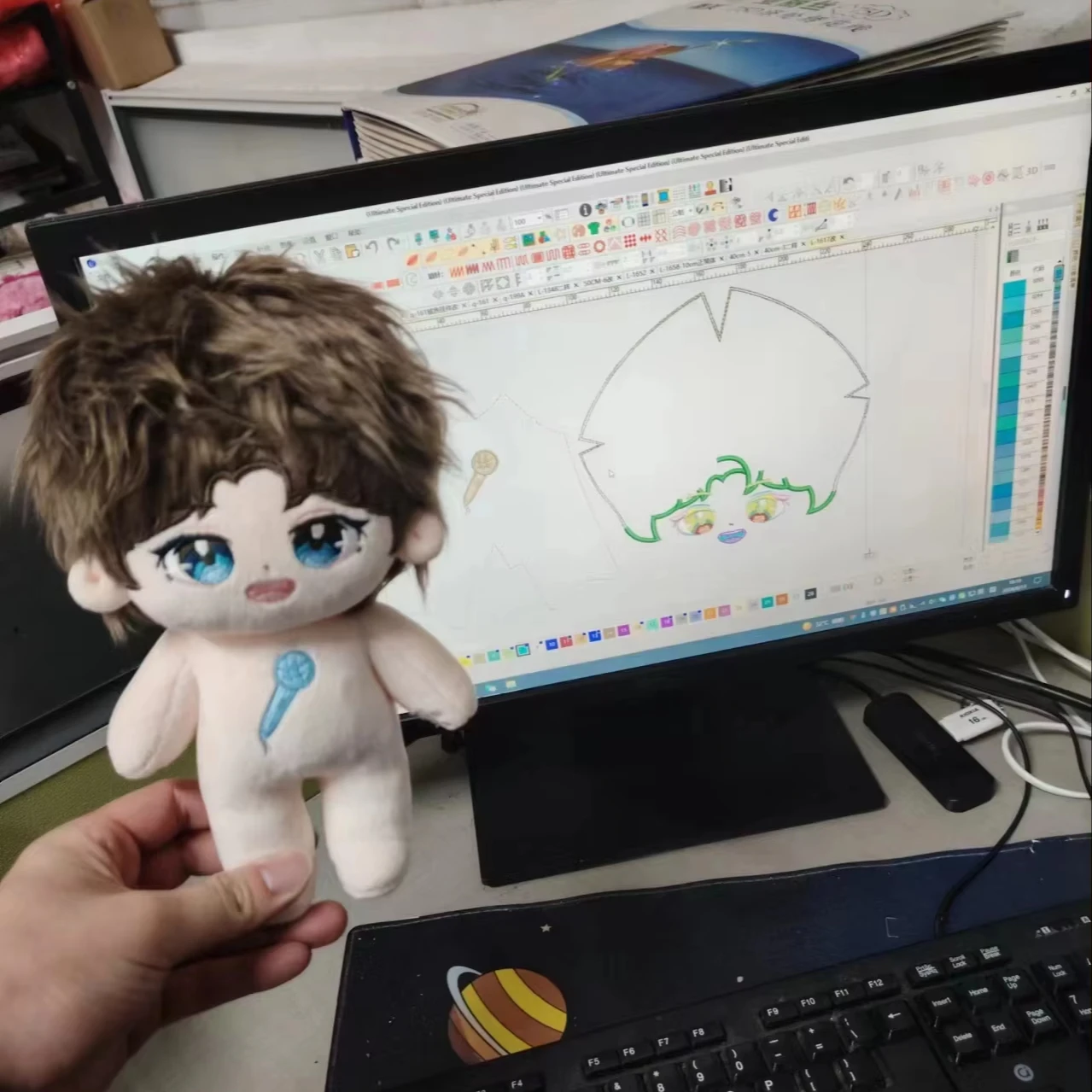 10cm 20cm 30cm Custom Kpop Doll Removable Cloth Human Figure Plush Mascot ODM OEM Custom Plush Toy