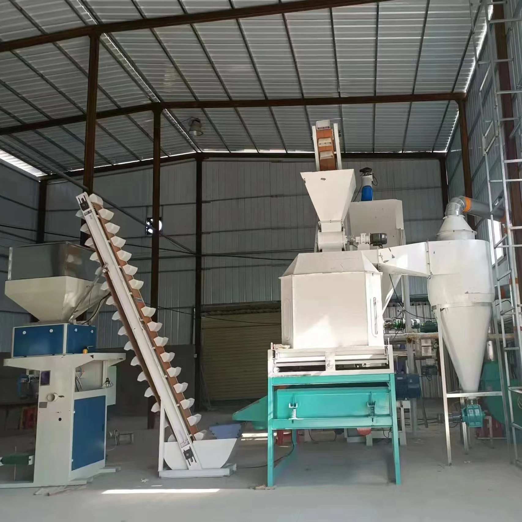 Large Animal Poultry Farm Feed Granulator Machine Production Line  Crop Straw Granule Unit Manufacturers
