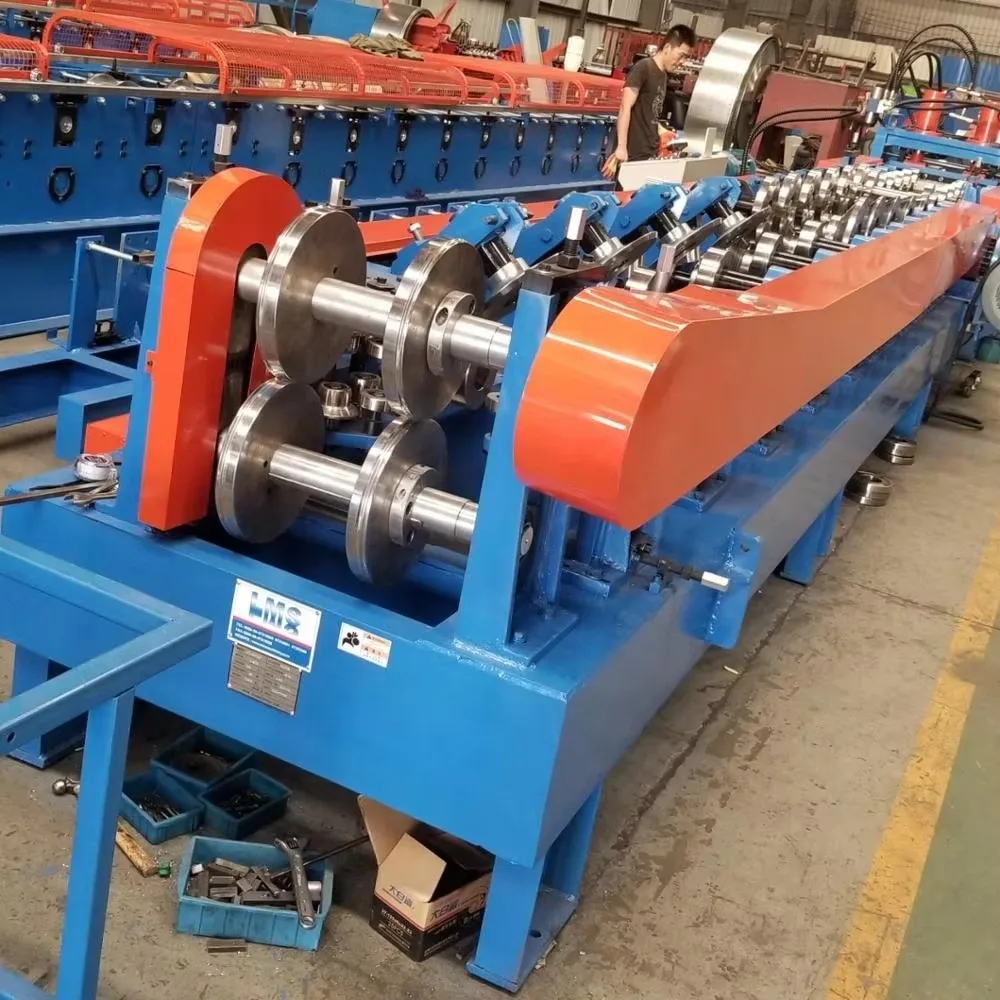 Станок для формовки рулонов из быстросменной стали C/Z с системой управления Siemens