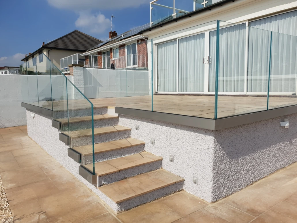 Frameless Balcony Glass Balustrade  Deck Glass Rails External Guardrail  for Aisles Porch