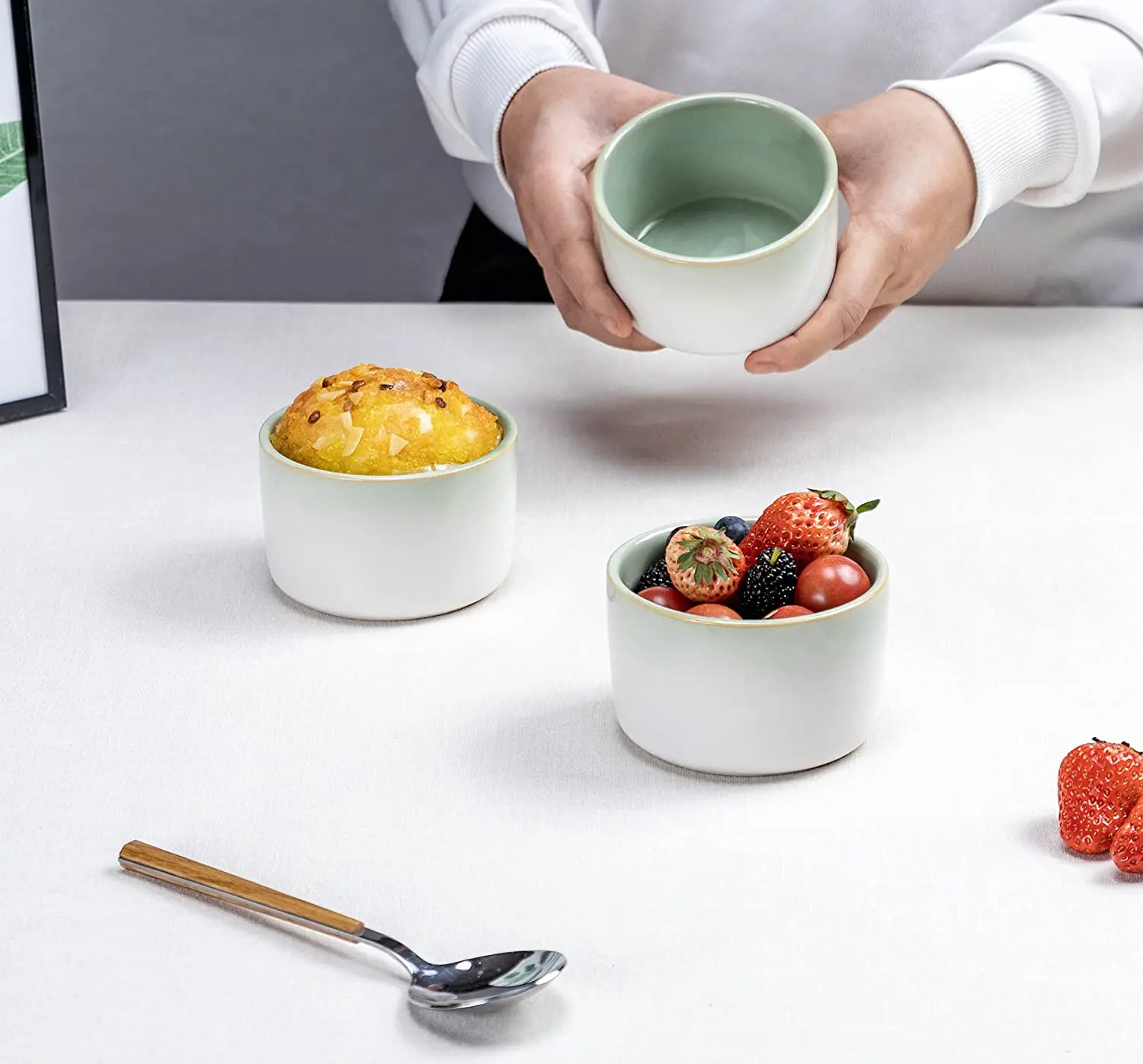 UNICASA 8 oz Creme Brulee Ramekins Ceramic Ice Cream Bowl With Dessert Spoon and Fruit